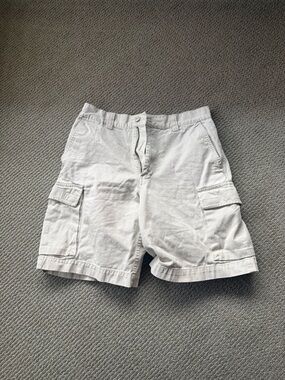 GAP White Men's Cargo Shorts with Utility Pockets